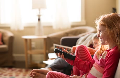 girl-watching-tv